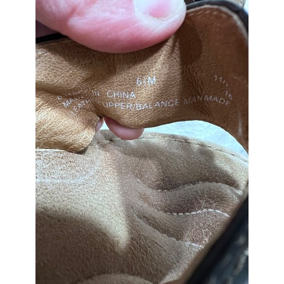 Clarks Womens Leather Slip-On Sandals With Flower Detail women size 6.5 - Picture 5 of 6